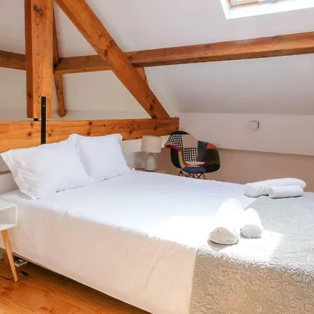 Loft Almada Lägenhet *