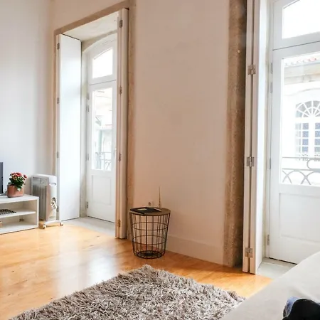 Апартаменты Loft Almada *